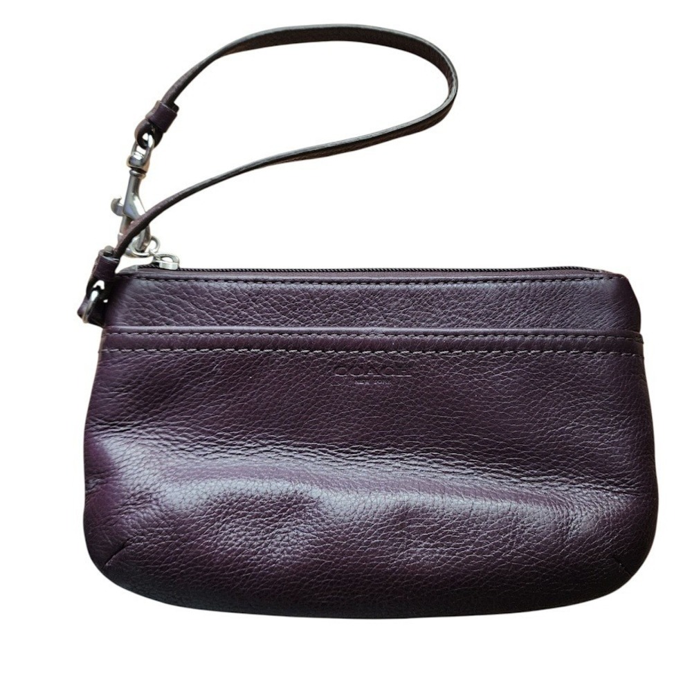 COACH Pebbled Leather Wristlet in Eggplant Purple Vintage Y2K